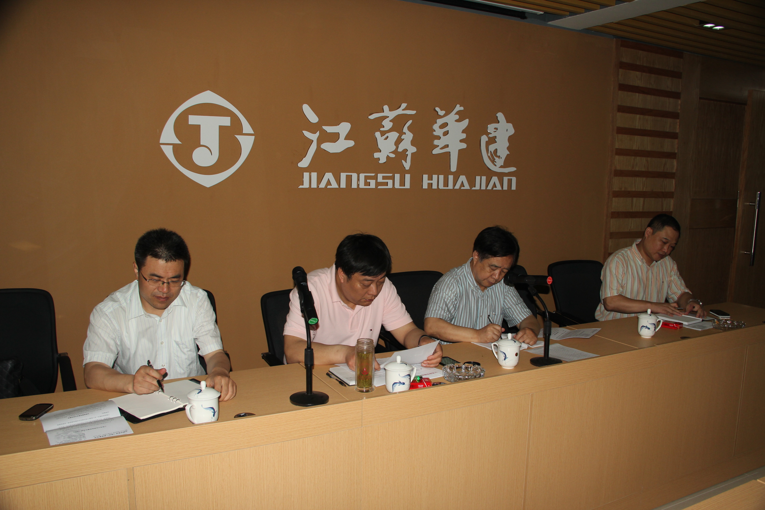 2024新澳门原料网大全62185