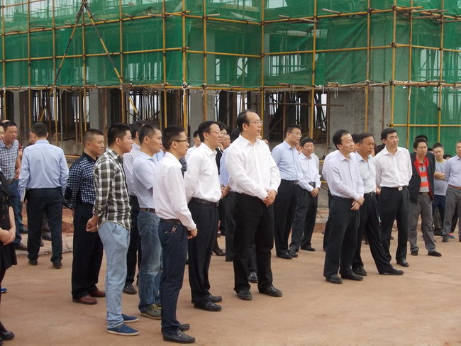 2024新澳门原料网大全62185