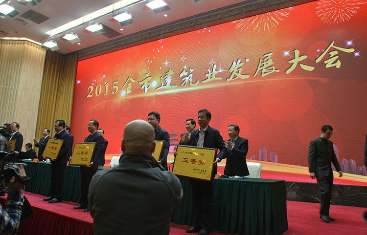 2024新澳门原料网大全62185